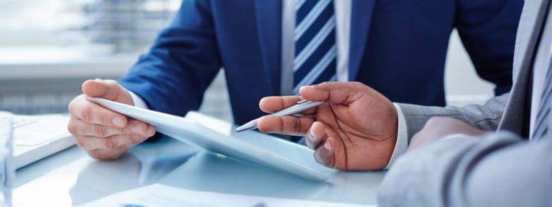 Qual a diferença entre sociedade simples e empresária?
